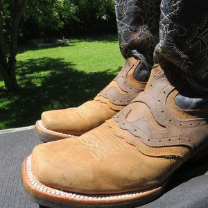 Botas Mi Rey Estrella Western wear boots, men's sz 29 1/2 or sz 11 US
